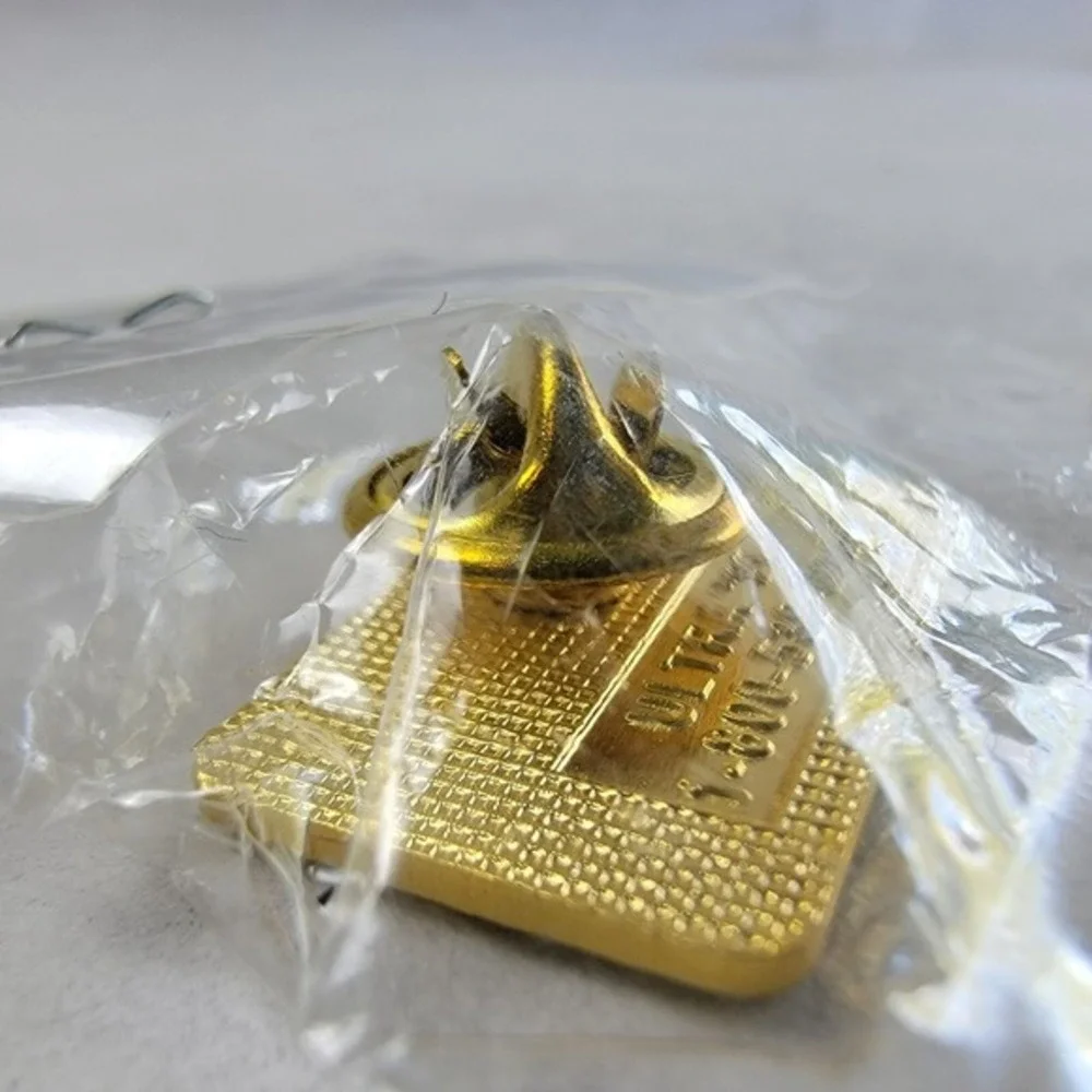 N/A gold tone